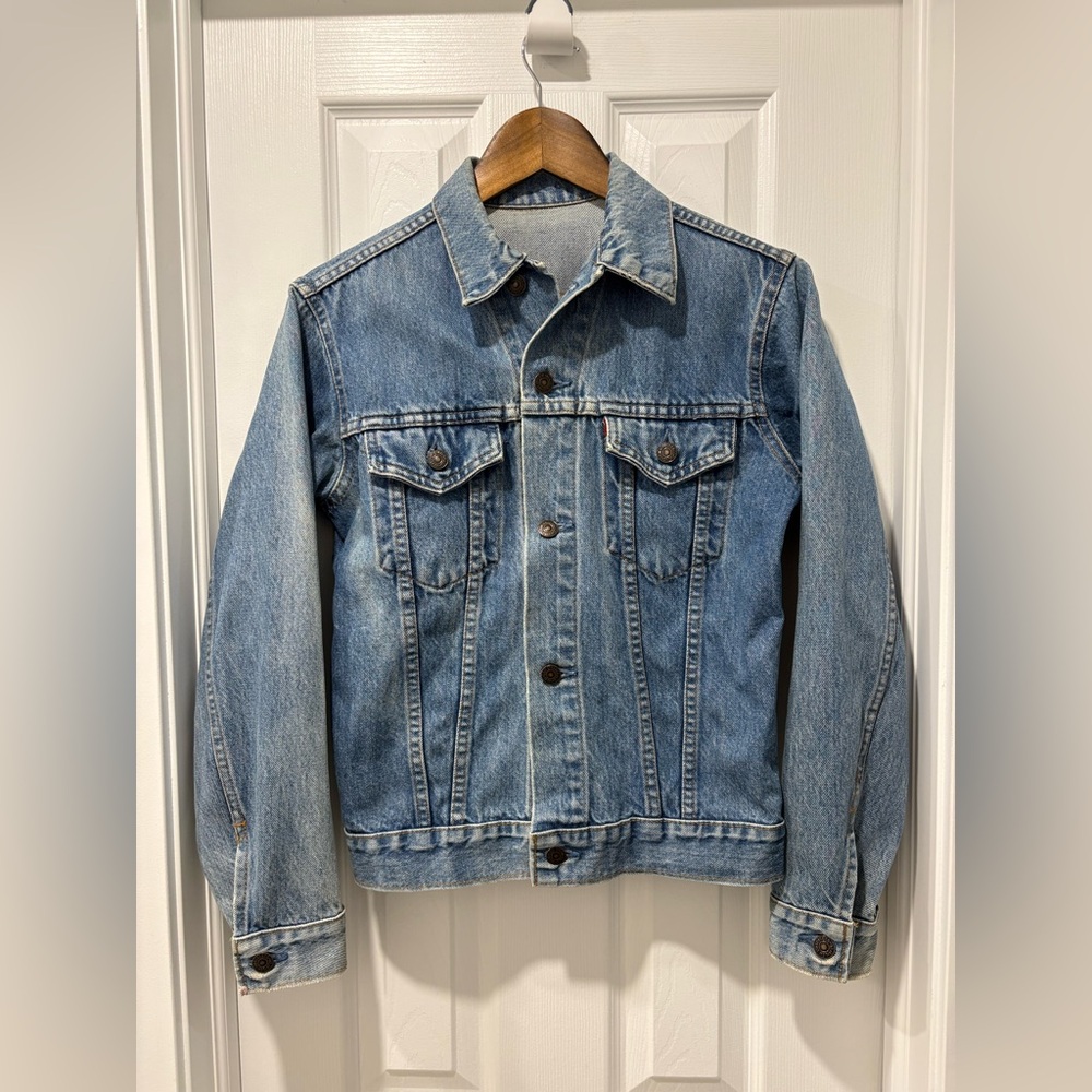 Vintage Levi’s type 3 Denim Jacket 1970s / 80s no hand pocket size XS Mens